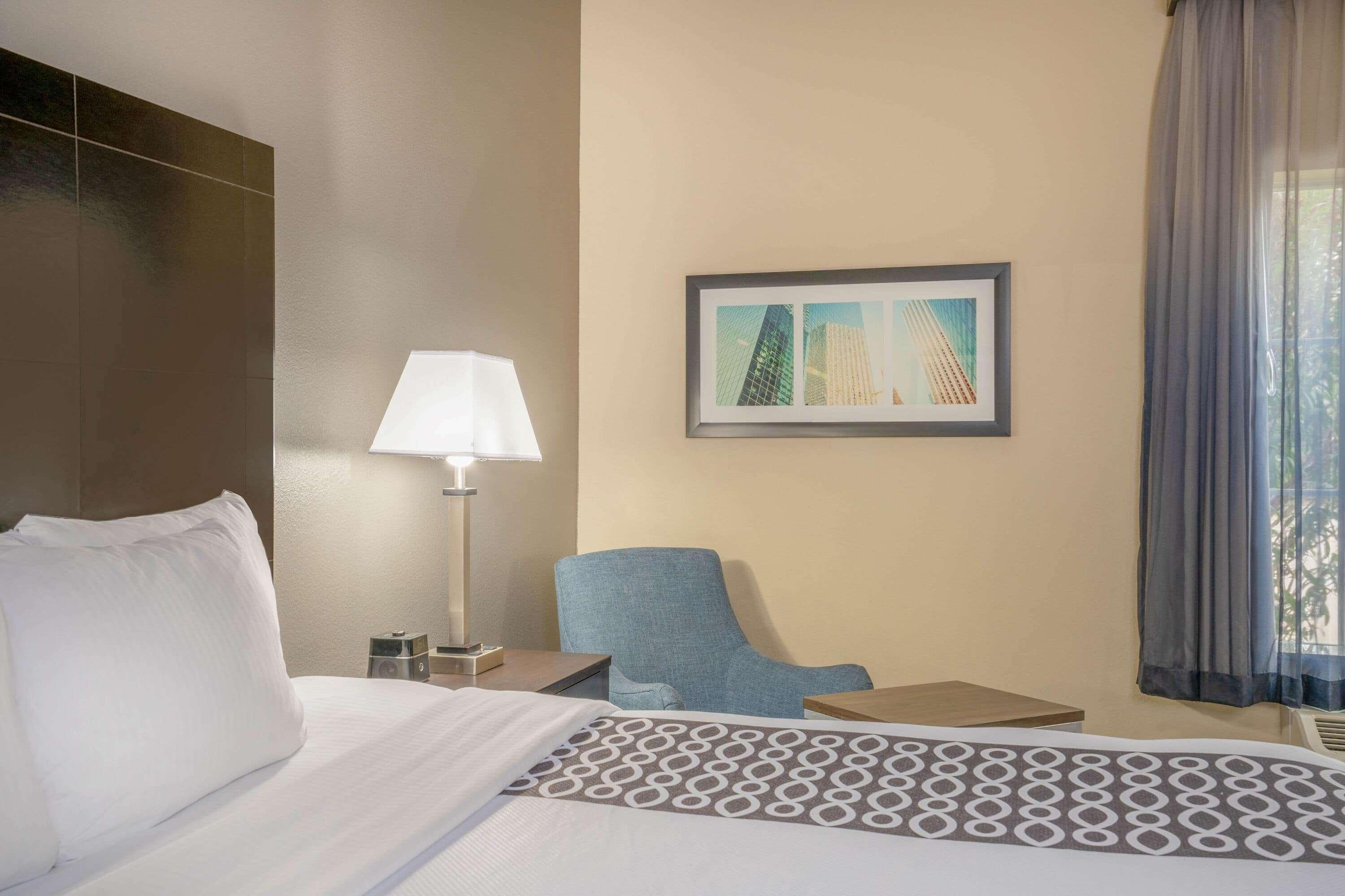 La Quinta By Wyndham Houston Energy Corridor Hotel Exterior photo