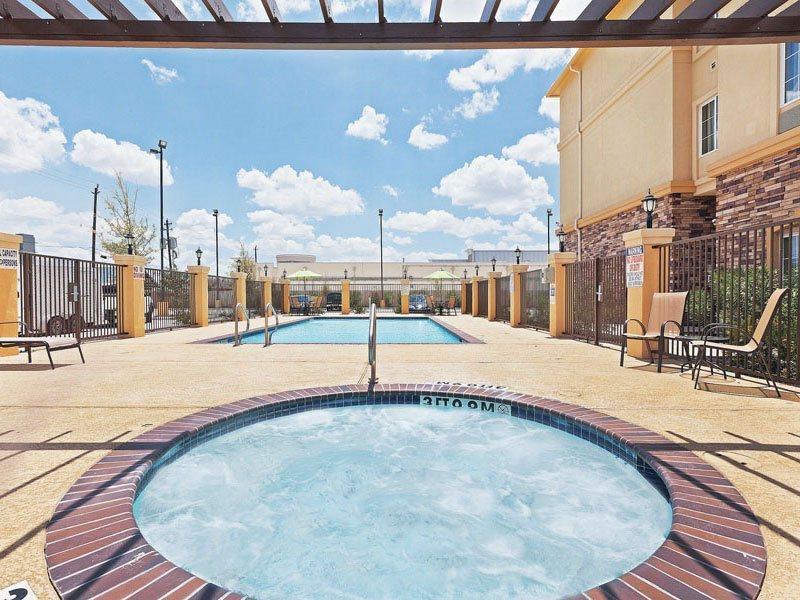 La Quinta By Wyndham Houston Energy Corridor Hotel Exterior photo